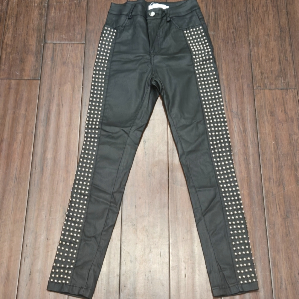 NWT Muy Muy pants small